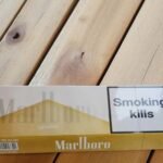 บุหรี่ Marlboro Gold Normal (ซองแข็ง)