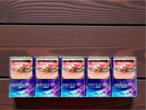 บุหรี่ Mevius Midnight Blueberry & Mint (2เม็ดบีบ)
