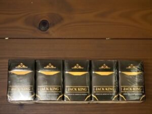 บุหรี่ Jack King Black (ซองแข็ง)