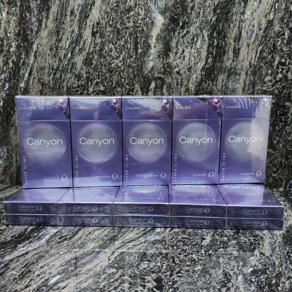 Canyon Blueberry Superslims cigs - main view