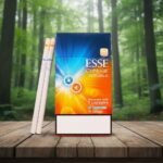 ซองบุหรี่ ESSE Change Double Orange พร้อมมวนซุปเปอร์สลิม วางบนโต๊ะไม้ในบรรยากาศป่าธรรมชาติ